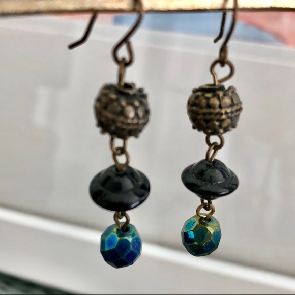Black Bead Earrings - Picture 1 of 3